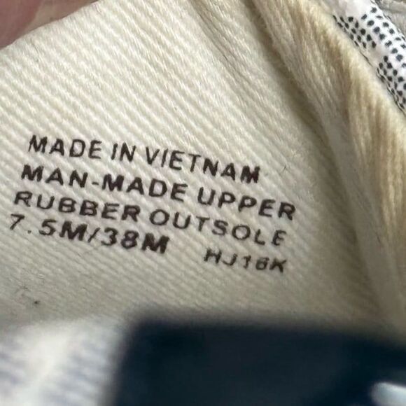 Michael Kors Keaton Lace Up Signature Fashion Sneakers, White/Navy monogram - Picture 5 of 7